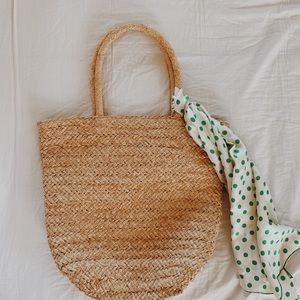 WICKER SUMMER TOTE